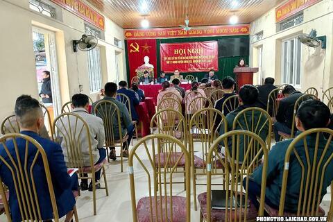 Đoàn đại biểu HĐND huyện Phong Thổ tiếp xúc cử tri tại xã Khổng Lào và Ma Li Pho