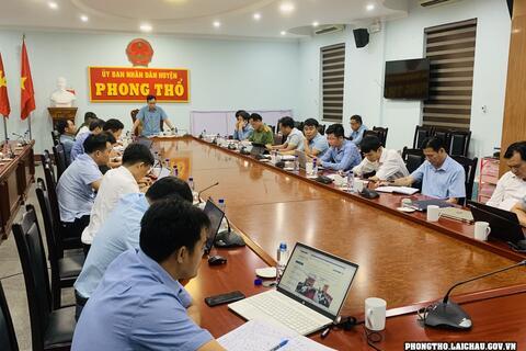 Phiên họp UBND huyện Phong Thổ tháng 4