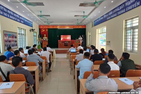 NHCSXH huyện tập huấn nghiệp vụ tín dụng, chính sách năm 2024 tại xã Huổi Luông