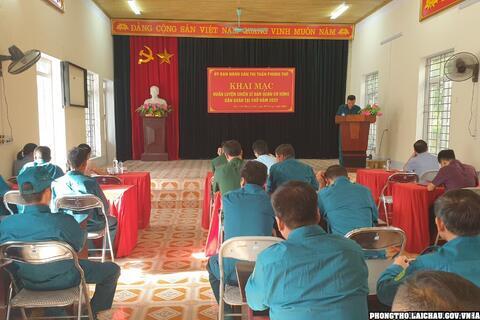 Thị Trấn Phong Thổ tổ chức Huấn luyện chiến sĩ dân quân cơ động dân quân tại chỗ năm 2022