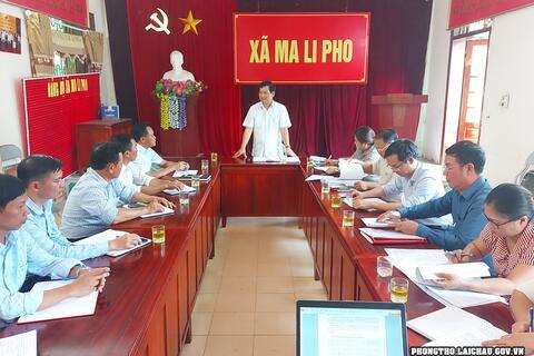 Đoàn giám sát Hội đồng nhân dân tỉnh giám sát tại xã Huổi Luông và xã Ma Li Pho