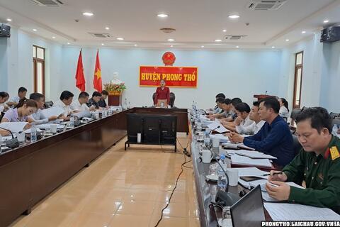 Huyện Phong Thổ tổ chức Hội nghị tổng kết công tác Phong trào “TDĐKXDĐSVH” năm 2022, triển khai phương hướng nhiệm vụ năm 2023