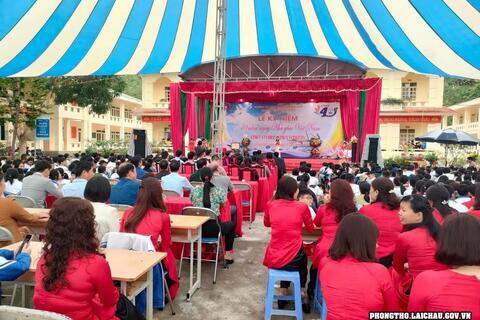Cụm giáo dục Thị trấn Phong Thổ tổ chức lễ kỷ niệm 40 năm ngày Nhà giáo Việt Nam 20/11/2022