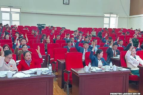Bế mạc Kỳ họp thứ 11, Hội đồng Nhân dân huyện Phong Thổ khóa XXI, nhiệm kỳ 2021-2026