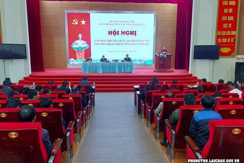 Huyện Phong Thổ Hội nghị gặp mặt trưởng bản, người có uy tín, trưởng các điểm nhóm tôn giáo năm 2022