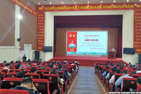 HỘI NGHỊ QUÁN TRIỆT CÁC VĂN BẢN CỦA  TRUNG ƯƠNG, TỈNH ỦY, HUYỆN ỦY