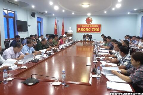Thảo luận tại tổ, kỳ họp thứ 14 HĐND huyện Phong Thổ khoá XXI nhiệm kỳ 2021 – 2026