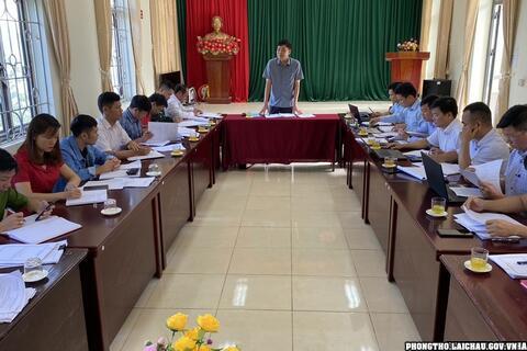 Đoàn công tác của UBND huyện Phong Thổ kiểm tra, nắm tình hình thực hiện nhiệm vụ phát triển kinh tế xã hội 9 tháng đầu năm 2023 và các Chương trình Mục tiêu Quốc gia  tại xã Tung Qua Lìn