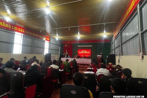 Đoàn đại biểu HĐND tỉnh, huyện Phong Thổ tiếp xúc cử tri tại xã Dào San và xã Mù Sang