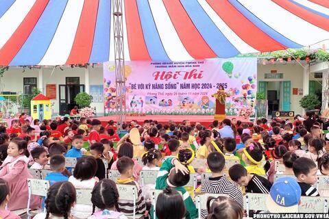 Sôi nổi Hội thi “ Bé với kỹ năng sống”