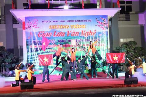 Phong Thổ giao lưu văn nghệ tiễn thanh niên lên đường nhập ngũ năm 2025