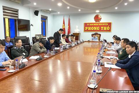 Phiên họp UBND huyện Phong Thổ tháng 3