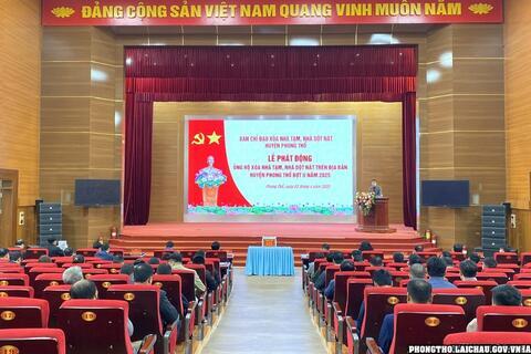 Lễ phát động ủng hộ xóa nhà tạm, nhà dột nát trên địa bàn huyện Phong Thổ đợt II năm 2025