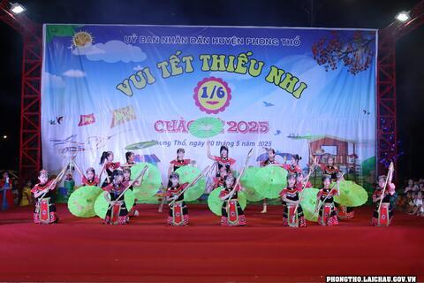Phong Thổ: Sôi động Chương trình Vui Tết thiếu nhi 1/6