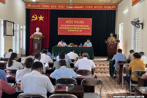 Hội nghị sơ kết quy chế phối hợp giữa Thường trực HĐND với UBND và Thường trực Ủy ban MTTQ Việt Nam thị trấn Phong Thổ nhiệm kỳ 2021-2026