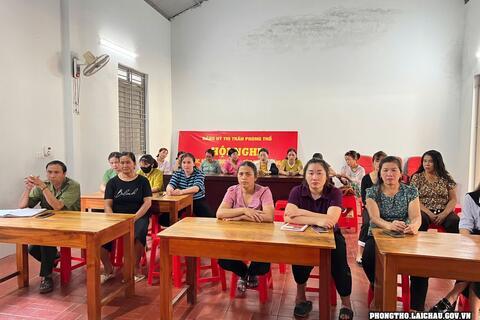 Bế giảng lớp đào tạo nghề cho lao động nông thôn trên địa bàn thị trấn Phong Thổ