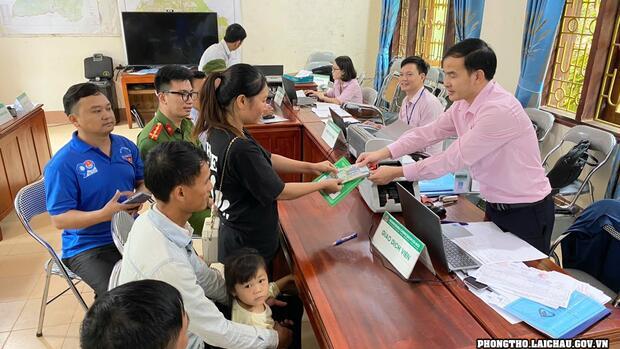 Phòng giao dịch NHCSXH huyện Phong Thổ nỗ lực đẩy nhanh giải ngân nguồn vốn tín dụng chính sách