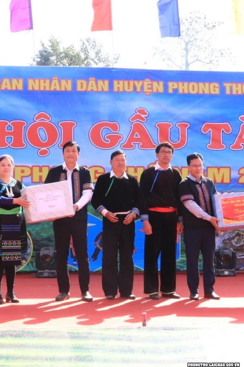 Ấn tượng Lễ hội Gầu Tào huyện Phong Thổ năm 2024